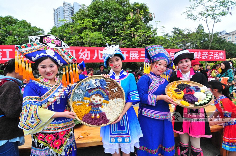 广西南宁千名学生跳扁担舞,三月三有哪些民俗活动?