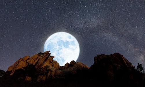 乡色酒中乡色的意象是什么？