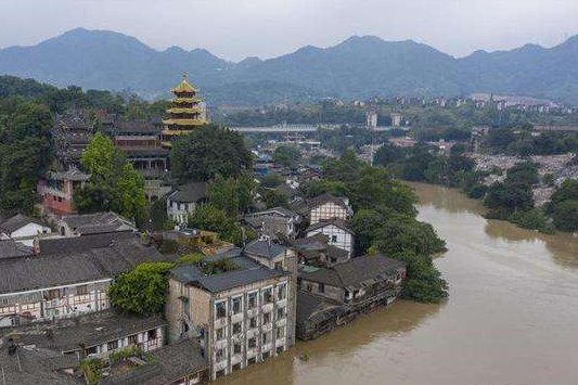 重庆洪水造成多少人受灾？
