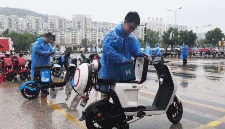 监管部门3次约谈告诫京东阿里等电商，它们都违反了哪些相关规定？