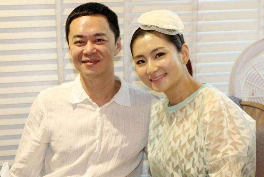 Selina前夫与女友分手，称有无法克服的问题，对此你怎么看？