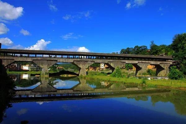 福建屏南万安桥起火损毁，木桥起火的原因和防火措施一般是什么？