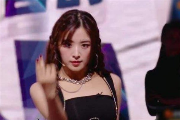 听到张含韵跳舞的杜华,瞬间爆粗口,是怎么回事?