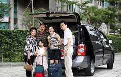 1岁女儿哭闹妈妈将其捂死，如何处理家庭生活的矛盾？