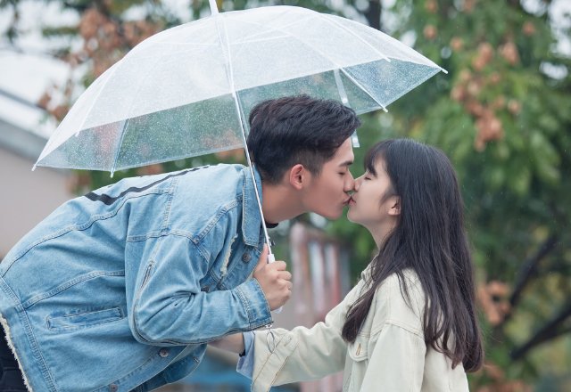 女朋友嫌弃我的太大了怎么办，