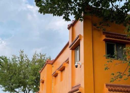 “供奉战犯牌位”的玄奘寺暂停开放，佛门寺庙商业化会带来哪些危害？