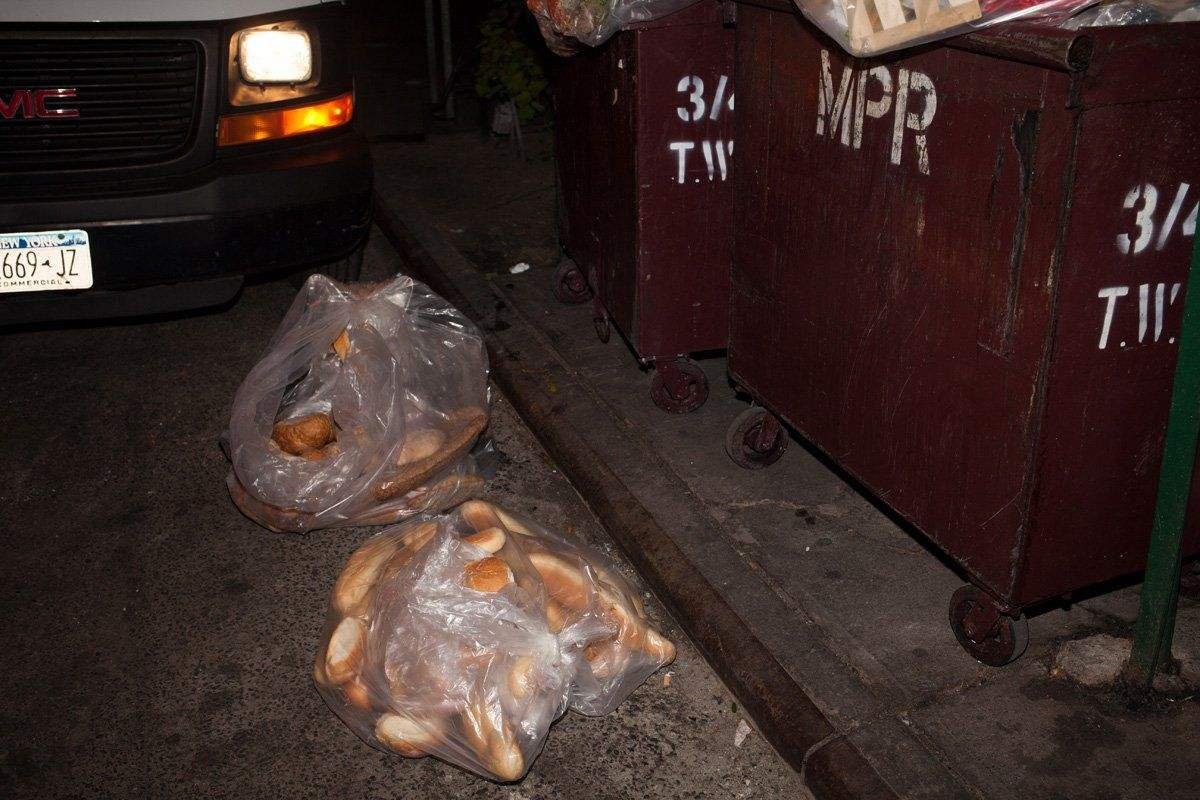 如何看待公司规定员工倒掉3次午餐将开除这件事？