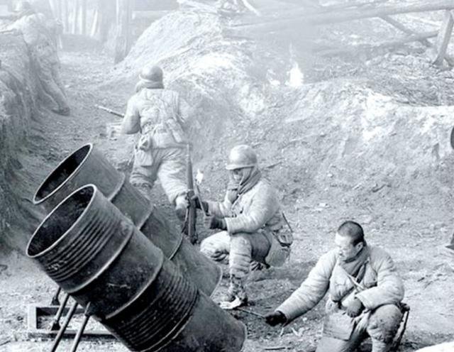 战争时期汽油桶炮怎么发射的