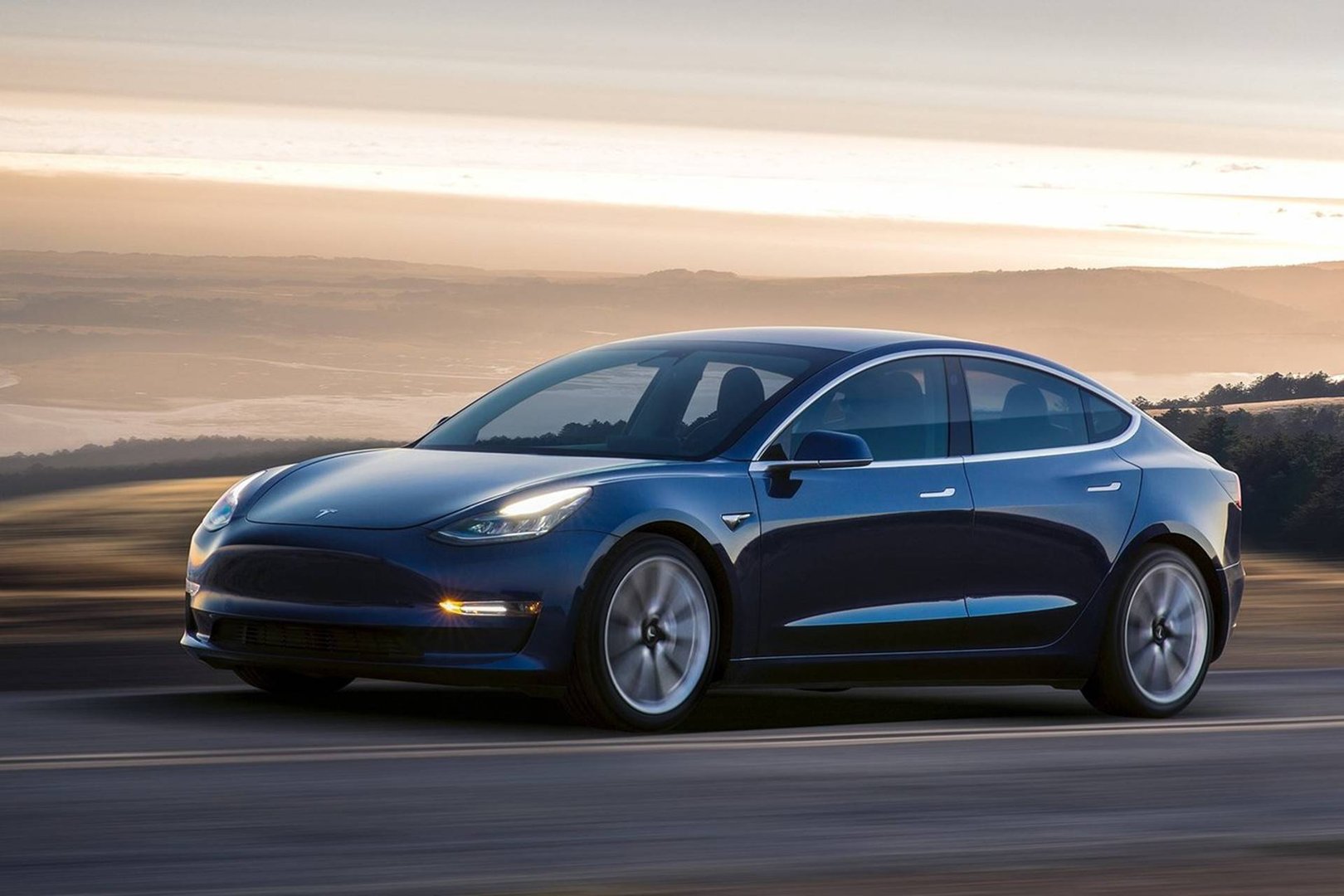 特斯拉股价暴跌21%，该公司有何经济损失？