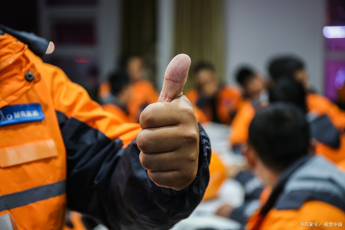 美团外卖和饿了么接连宣布降佣金，这对骑手有哪些影响？