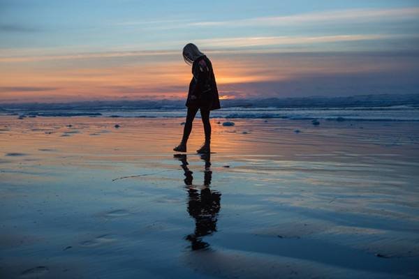 已婚男疑遭小三殴打致死,这样的男人值得同情吗?