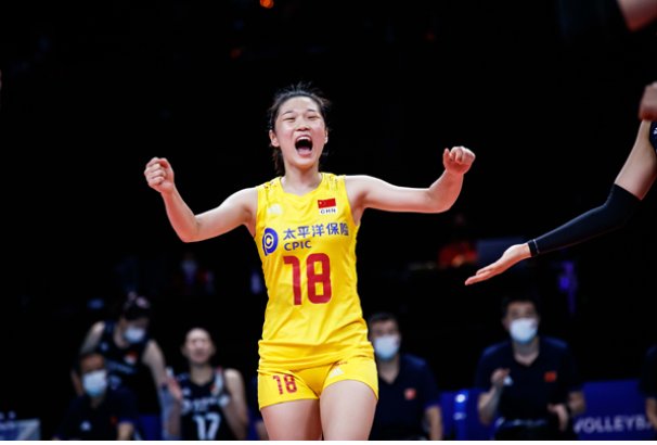女排18号是谁