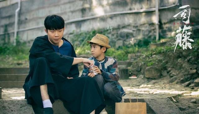 《司藤》瓦房怎么死的？