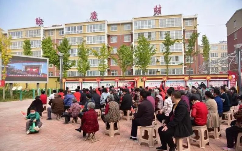 人往高处走，山东一村8090后全部回村就业，建设村庄有哪些积极意义？