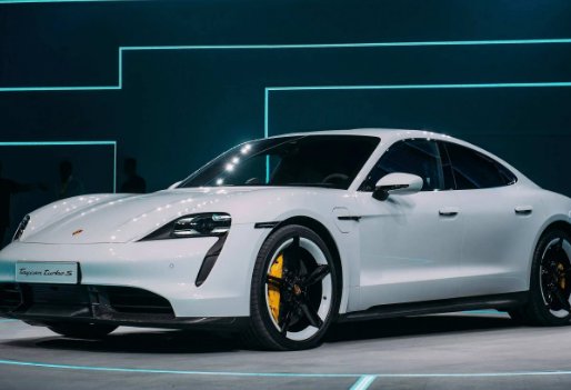 保时捷起火，车主死亡疑留千万家产，他到底有何来头？