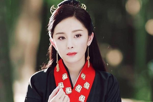 杨幂退出狐妖小红娘系谣言，造谣者究竟意欲何为？