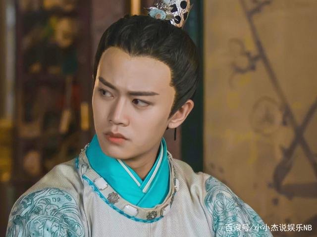 身边不乏美女的任嘉伦，却选择了相貌平平的聂欢，这是为何？