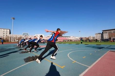 为什么原地站着不动比走路更费体力？?