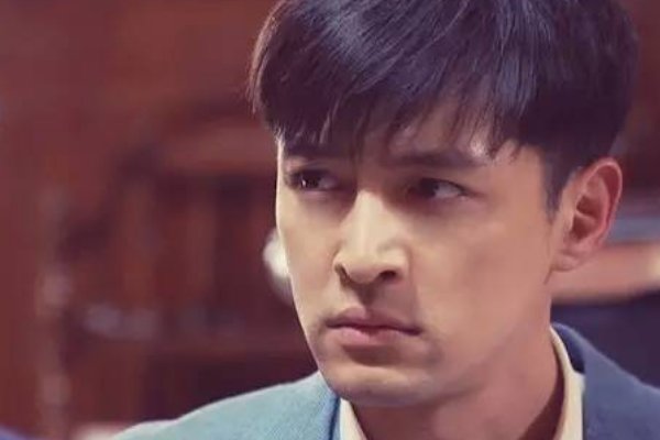 胡歌什么时候出车祸的？