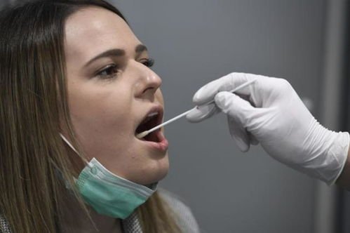 可怕！美国每3.6人中就有一人感染新冠，疫情在当地已成为普通流感了吗？