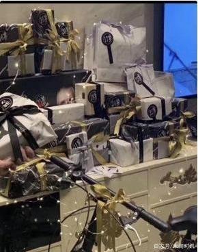 富婆扎堆的白马会所，一夜28万为爱买单，富婆的快乐是什么？