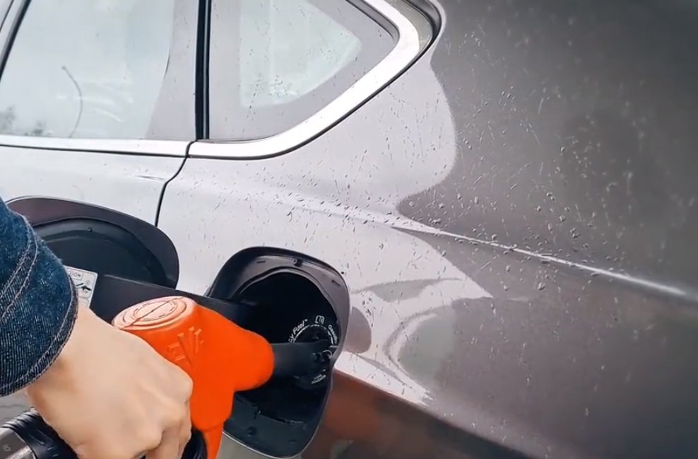 油价或迎三年半最长连跌，将带来哪些影响？