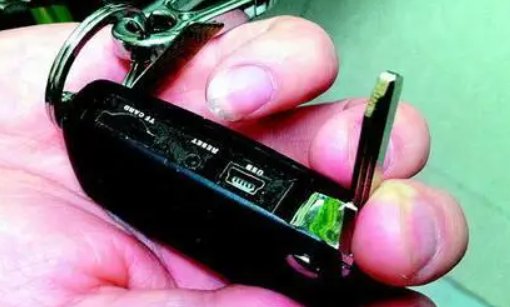 不属于常见窃照手段的是哪些