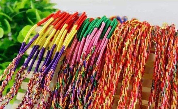 端午五彩绳大人也戴一对吗?