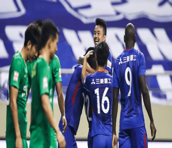 韦世豪为何辱骂对手？