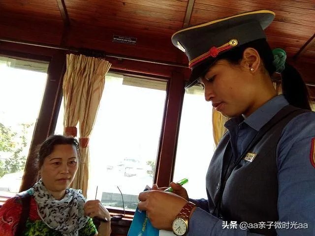 医学生救人无效遭恶评后,学校将授她们特别奖。你如何看此事?