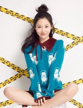 我的体育老师李思涵：李思涵图片