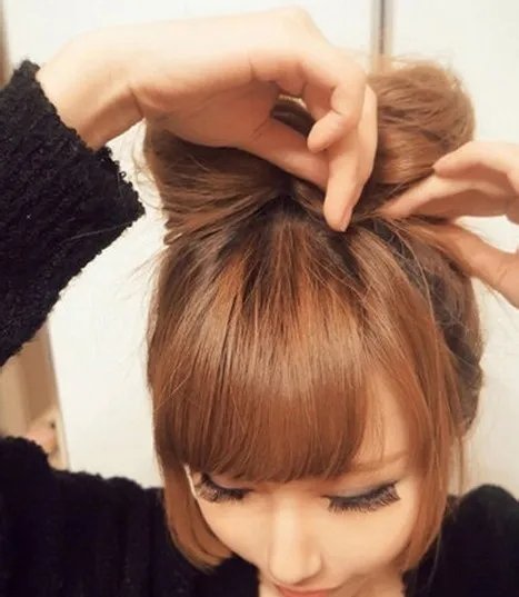 梳头发的方法图解