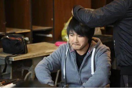 韩寒认养两头河马 河马名字太有亮点了！