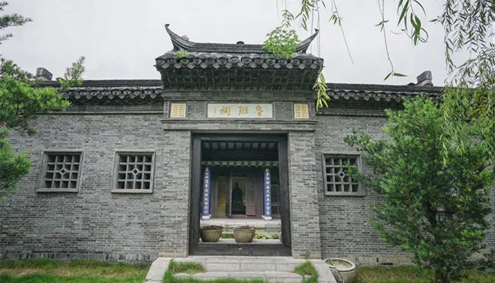 班门弄斧的主人公是谁 班门弄斧指的是哪个人物