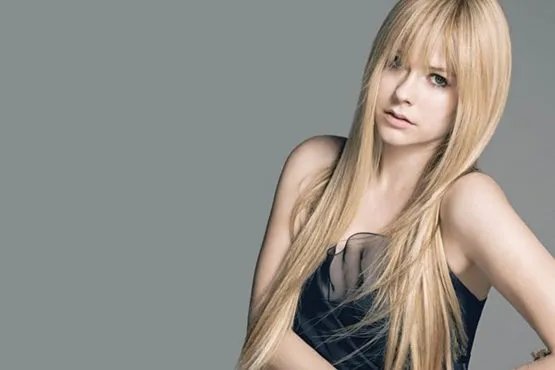 艾薇儿的婚礼曝光 唯美浪漫感动粉丝