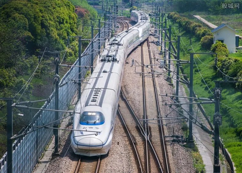 动车票价将调整 高铁动车票最高打几折?