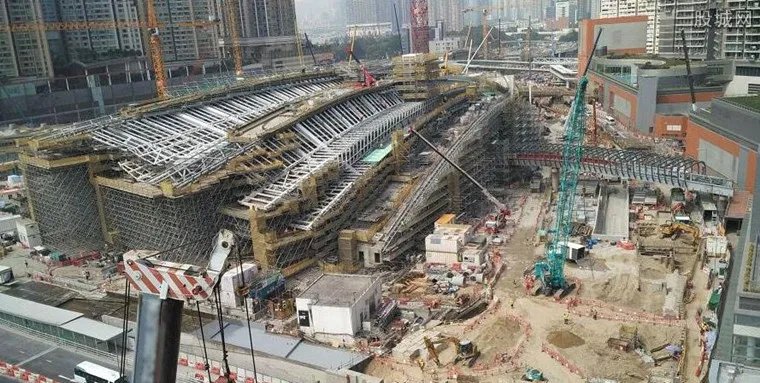 西九龙一地两检 广深港高铁实施一地两检原因揭晓