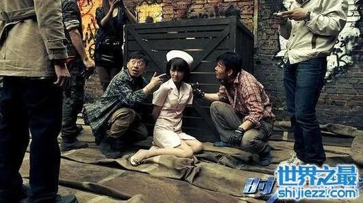 刘萌萌潜规则照片曝光，宅男女神被卖肉女星顶替 