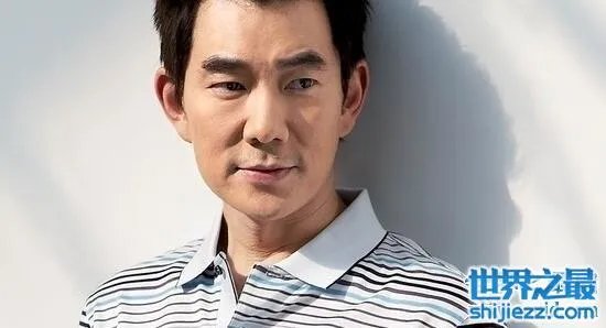 任贤齐扇子门怎么回事,不小心捅到女星马瑞曼下体