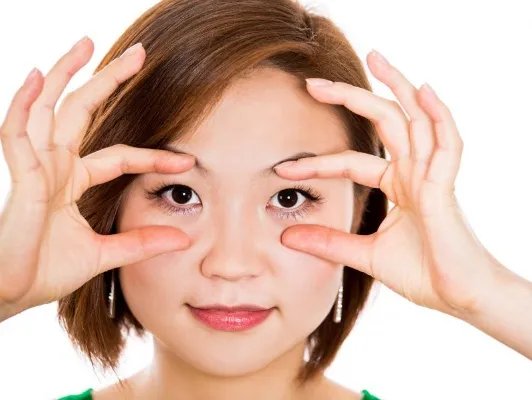 眼部皱纹用什么