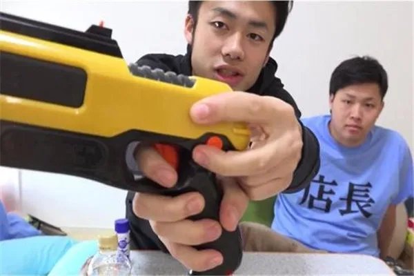 盐巴散弹枪有何功效：可以消灭蚊虫（以盐巴为弹药）