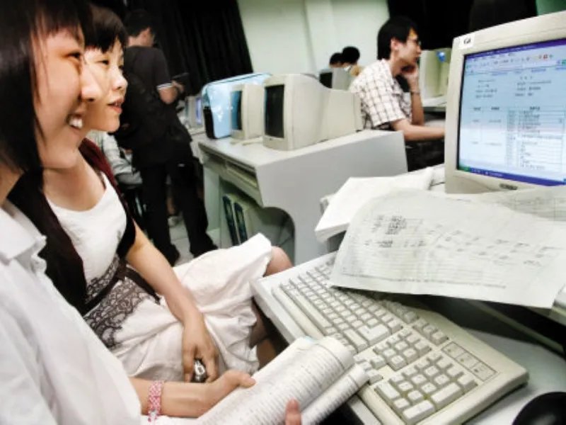 高考填报志愿父子大打出手,如何与孩子沟通?