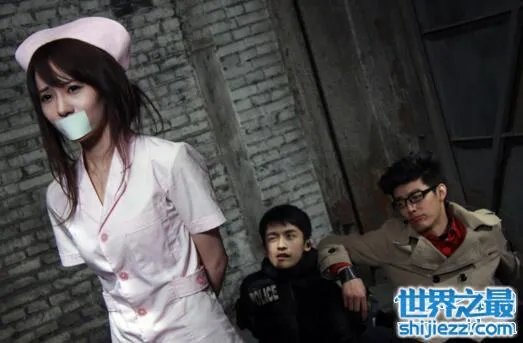 刘萌萌潜规则照片曝光，宅男女神被卖肉女星顶替 