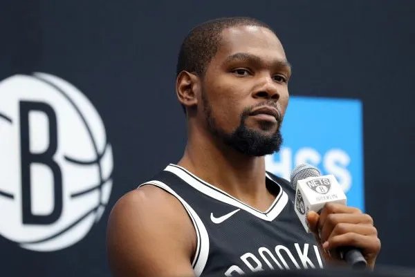 杜兰特被罚5万元，比赛都没参加为何还被罚款？