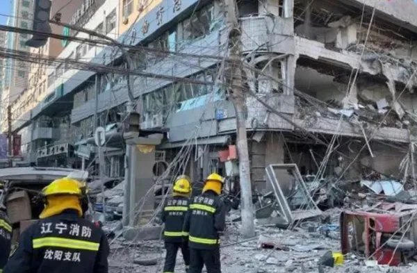 沈阳爆炸事故亲历者从公交车窗爬出，他在这场事故中究竟经历了什么？