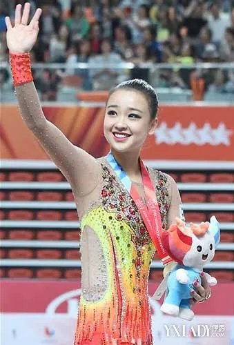 孙妍在整容前照片