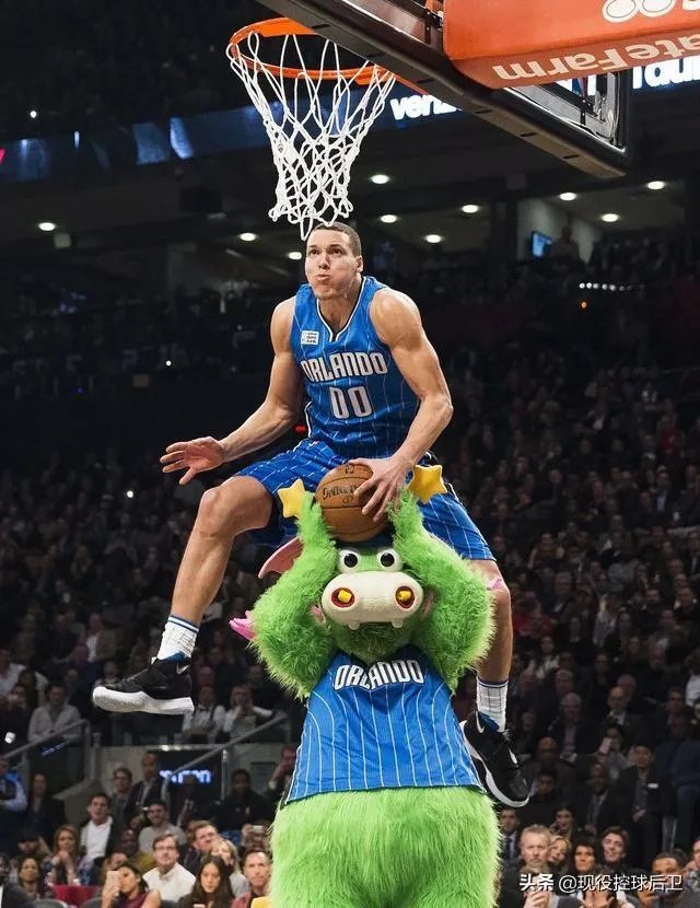 如何看待本届NBA全明星赛戈登5个50分未夺冠？