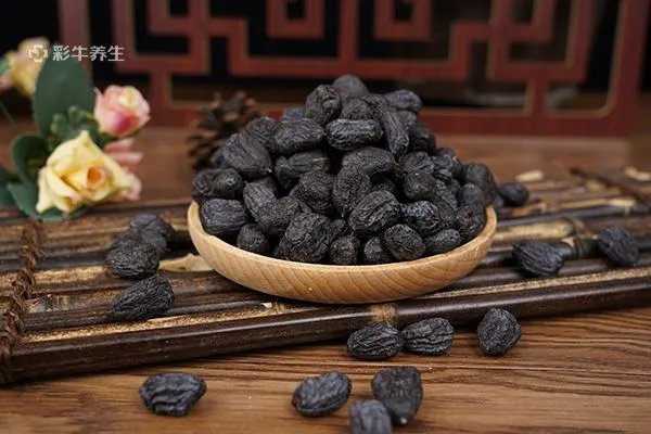 黑枣泡酒的功效与作用