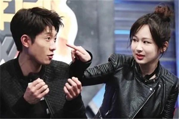 张一山真的喜欢杨紫吗什么关系 为什么杨紫在乎张一山在一起过吗
