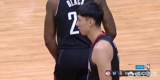 火箭大胜老鹰,周琦上场三分钟砍下+2,怎么评价?